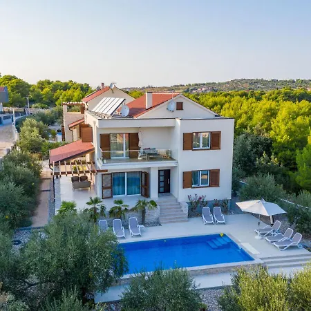 Malu Sun I By Interhome Apartament